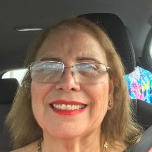 Meet your Posher, Maria